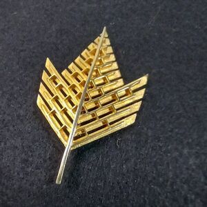 Vintage Corocraft Textured Leaf